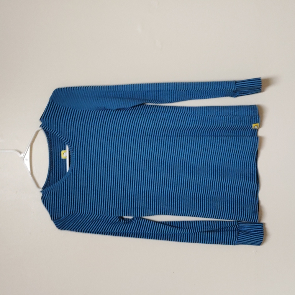 Women's uncategorized long sleeve black & blue tee shirt. XS. Crew neck.Preowned